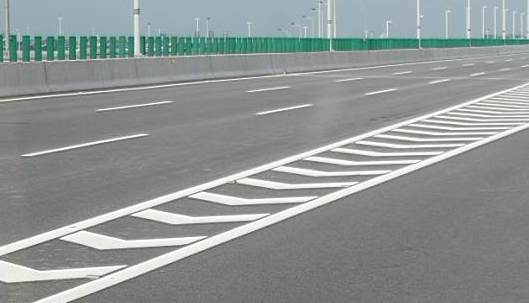 苏州道路划线标线施工队？  找飞扬市政  